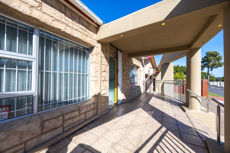 3 Bedroom Property for Sale in Panorama Western Cape